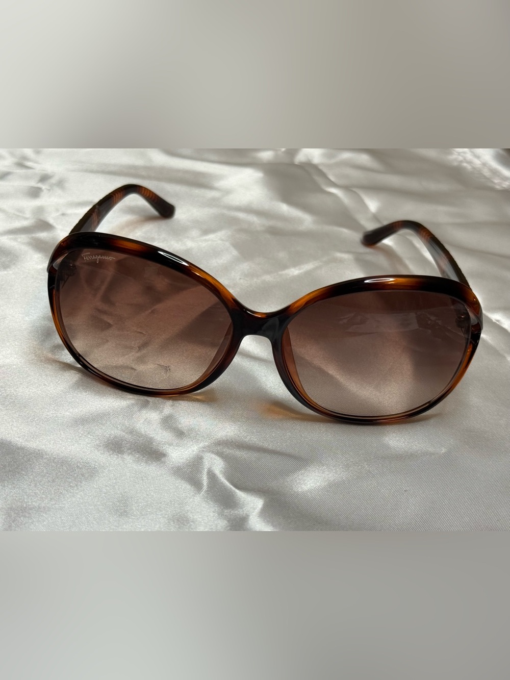 Salvatore Ferragamo Tortoise Gradient Oversized Sunglasses Italy